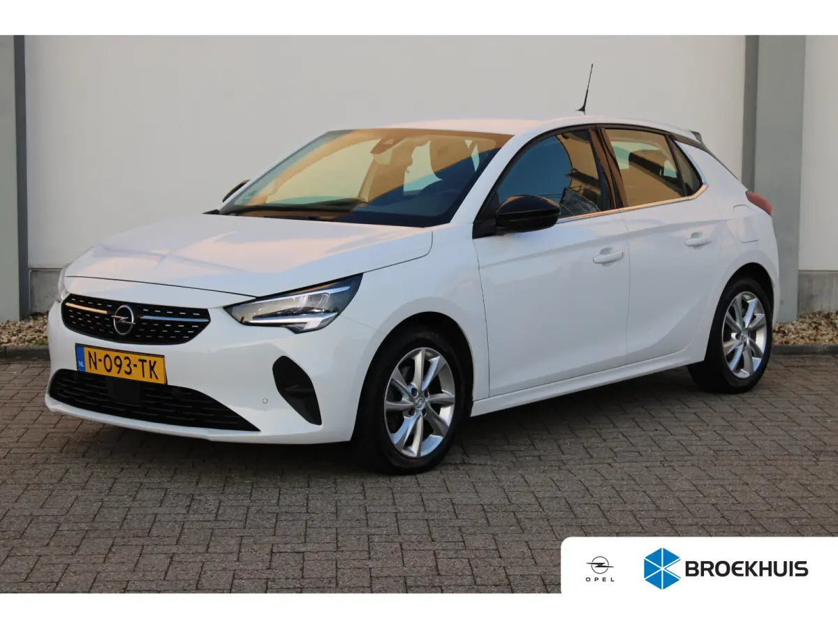 1.2 Elegance / Navigatie / Camera / Parkeersensoren / LED / Keyless / 16'' LMV /