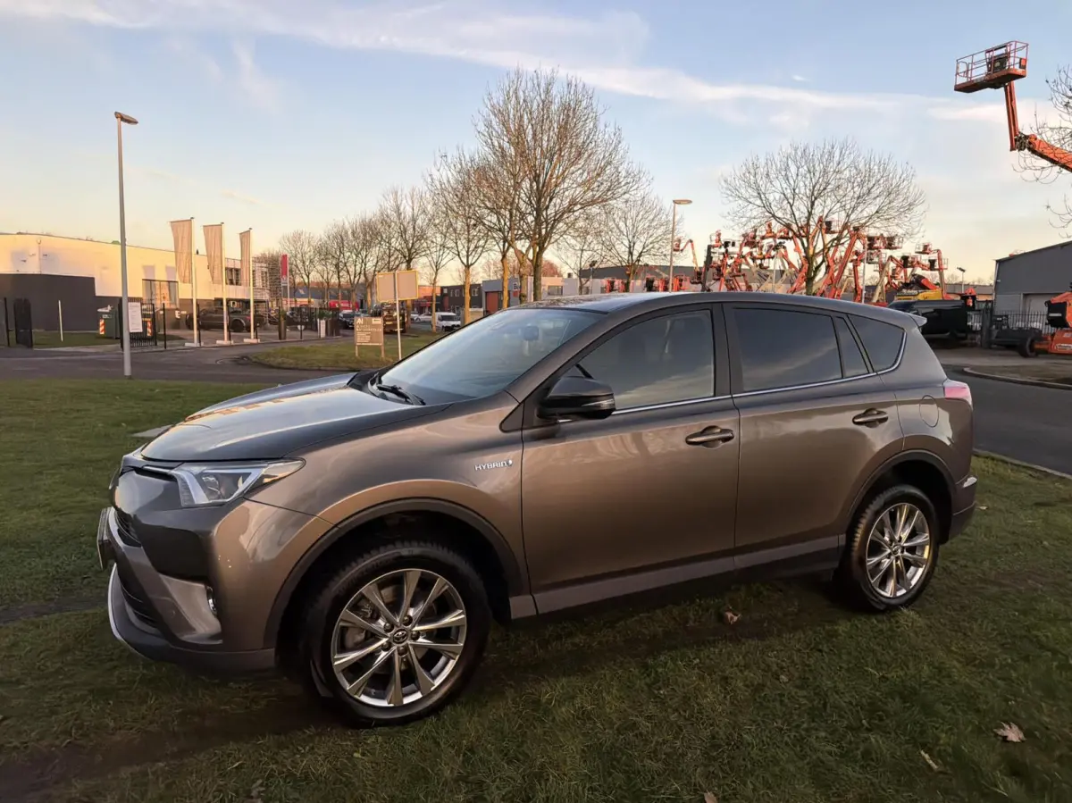 2.5 Hybrid Dynamic Sport - AWD/NAVI/CAM/TREKHAAK