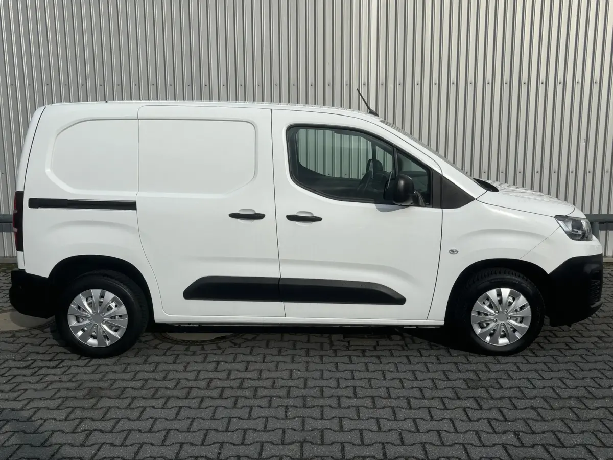 1.2 Club*NIEUW MODEL*A/C*CRUISE*CARPLAY*NW-RIEM*