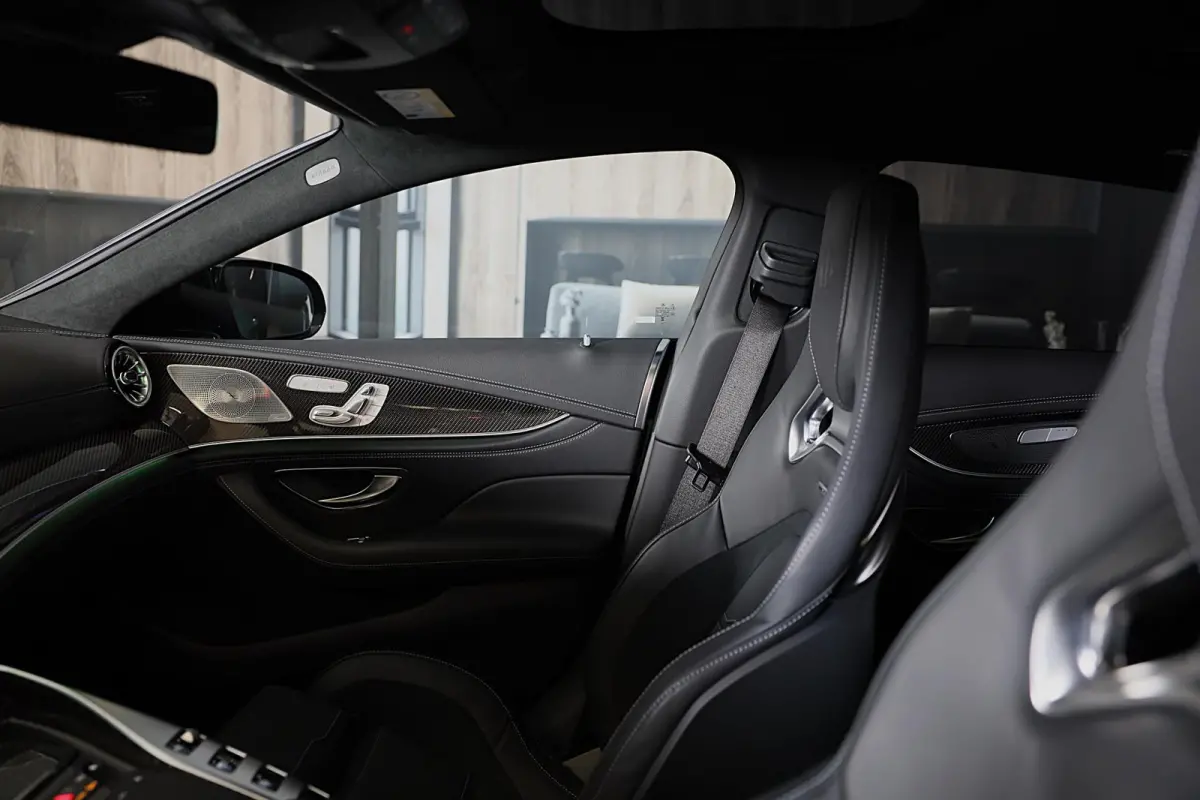 AMG 63 S E Performance / 843 PK / Performance Zetels / Keramisch / Carbon / Head Up /Panoramadak