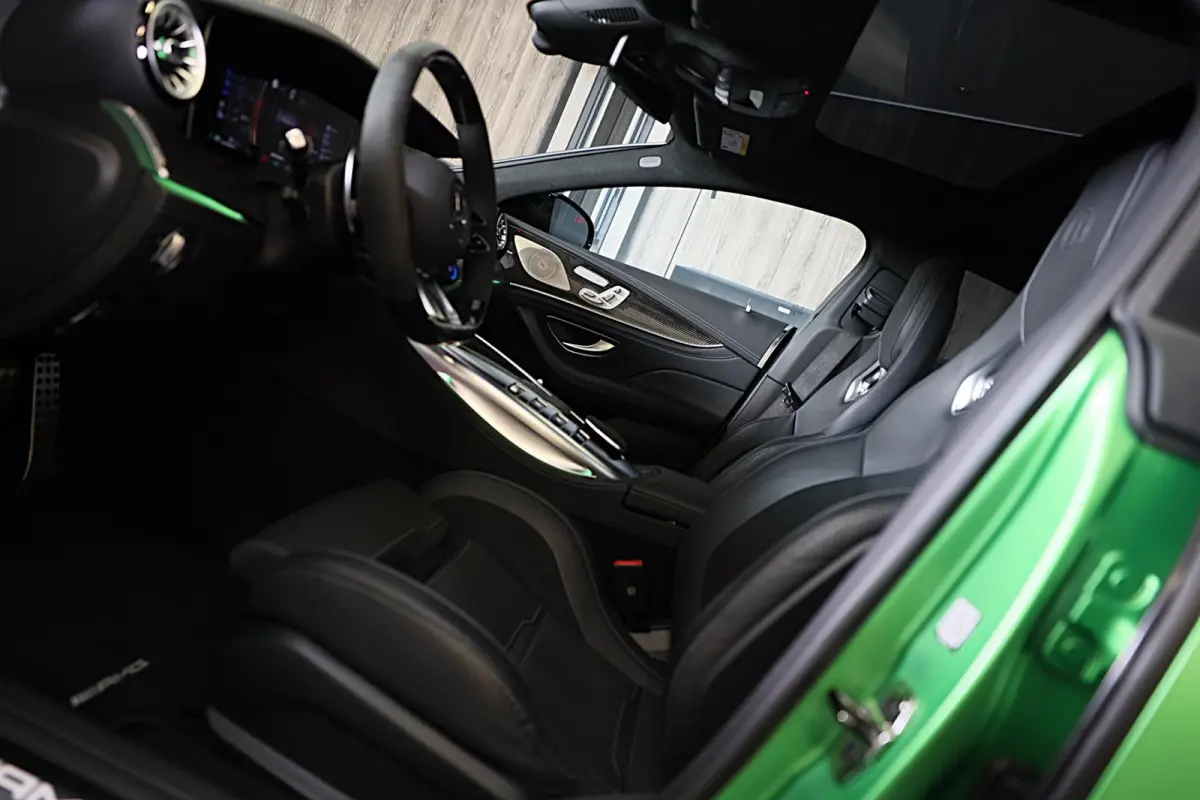 AMG 63 S E Performance / 843 PK / Performance Zetels / Keramisch / Carbon / Head Up /Panoramadak