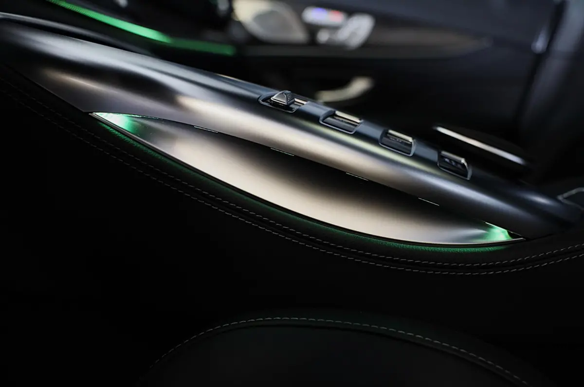 AMG 63 S E Performance / 843 PK / Performance Zetels / Keramisch / Carbon / Head Up /Panoramadak