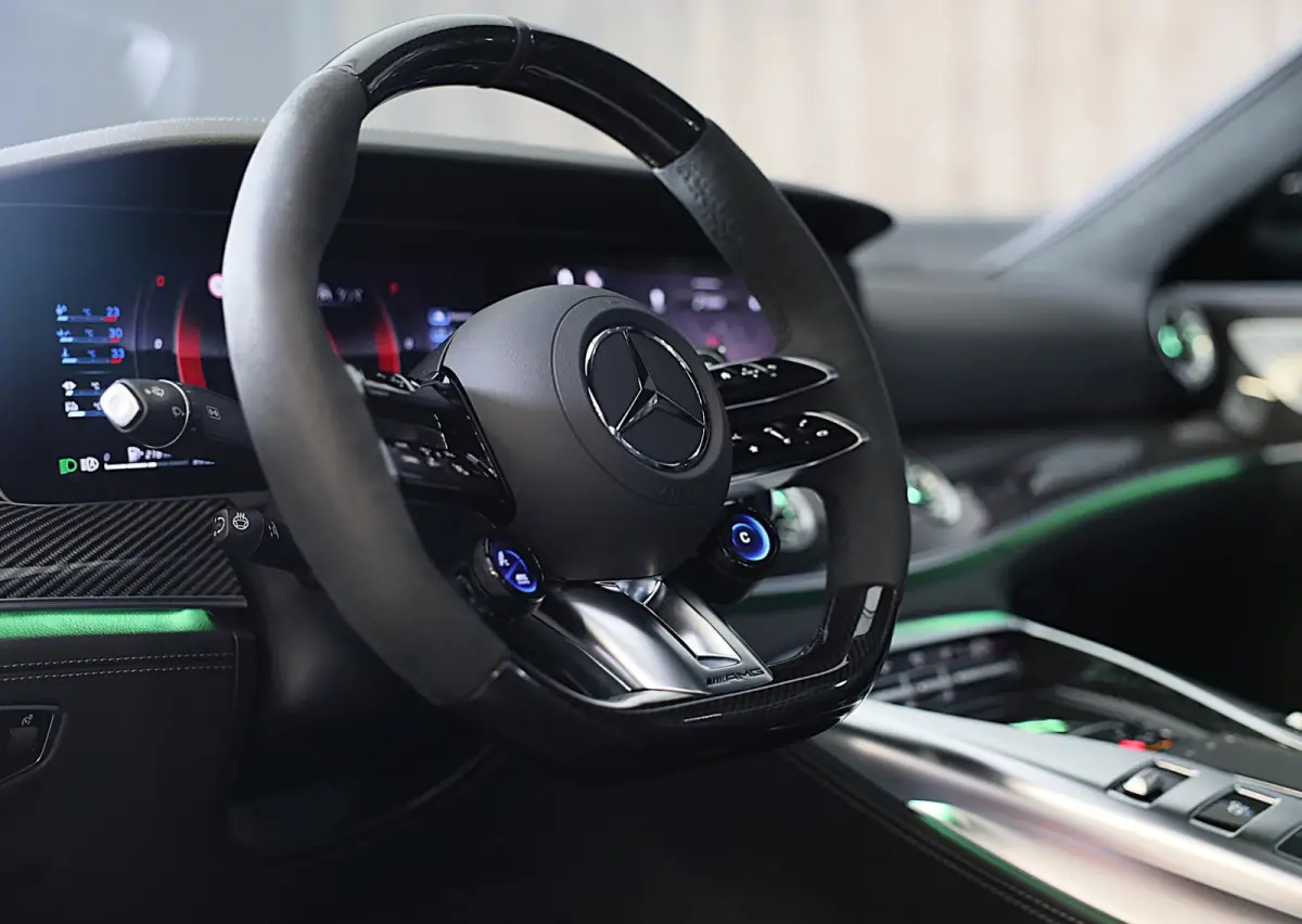 AMG 63 S E Performance / 843 PK / Performance Zetels / Keramisch / Carbon / Head Up /Panoramadak