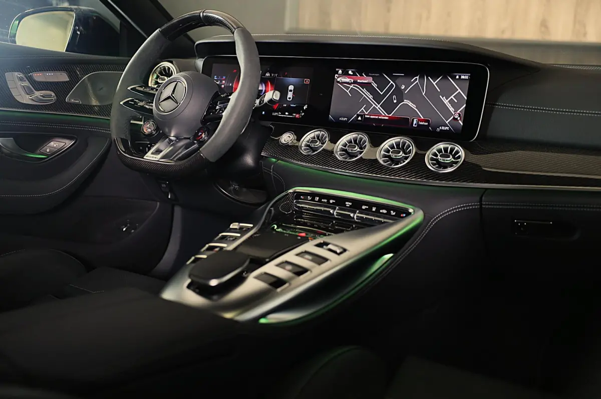 AMG 63 S E Performance / 843 PK / Performance Zetels / Keramisch / Carbon / Head Up /Panoramadak