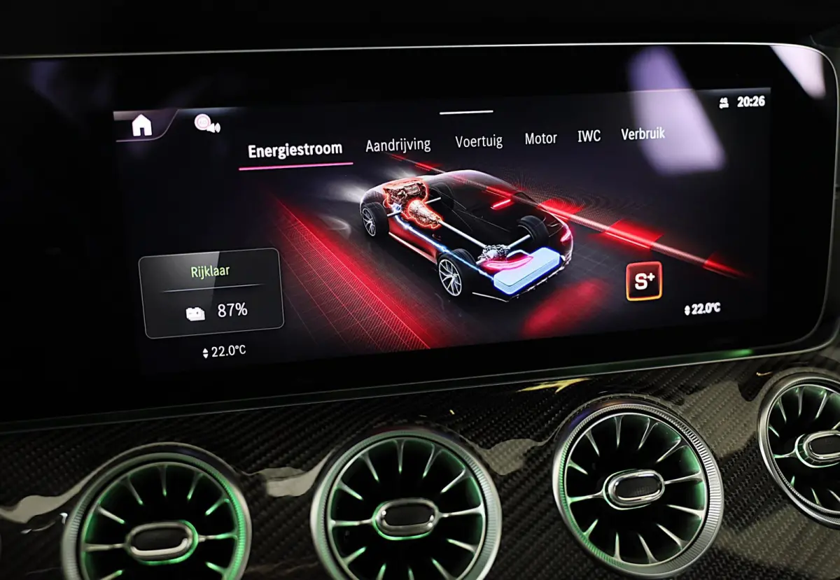 AMG 63 S E Performance / 843 PK / Performance Zetels / Keramisch / Carbon / Head Up /Panoramadak