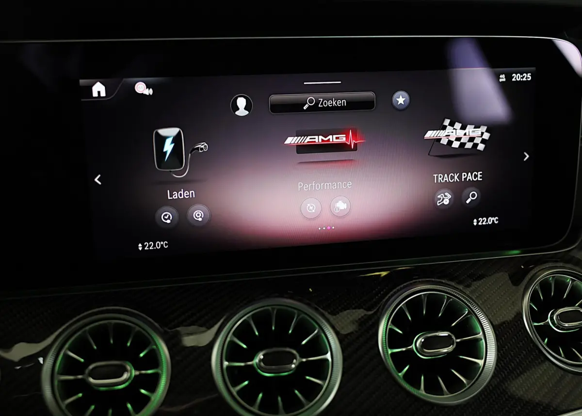 AMG 63 S E Performance / 843 PK / Performance Zetels / Keramisch / Carbon / Head Up /Panoramadak