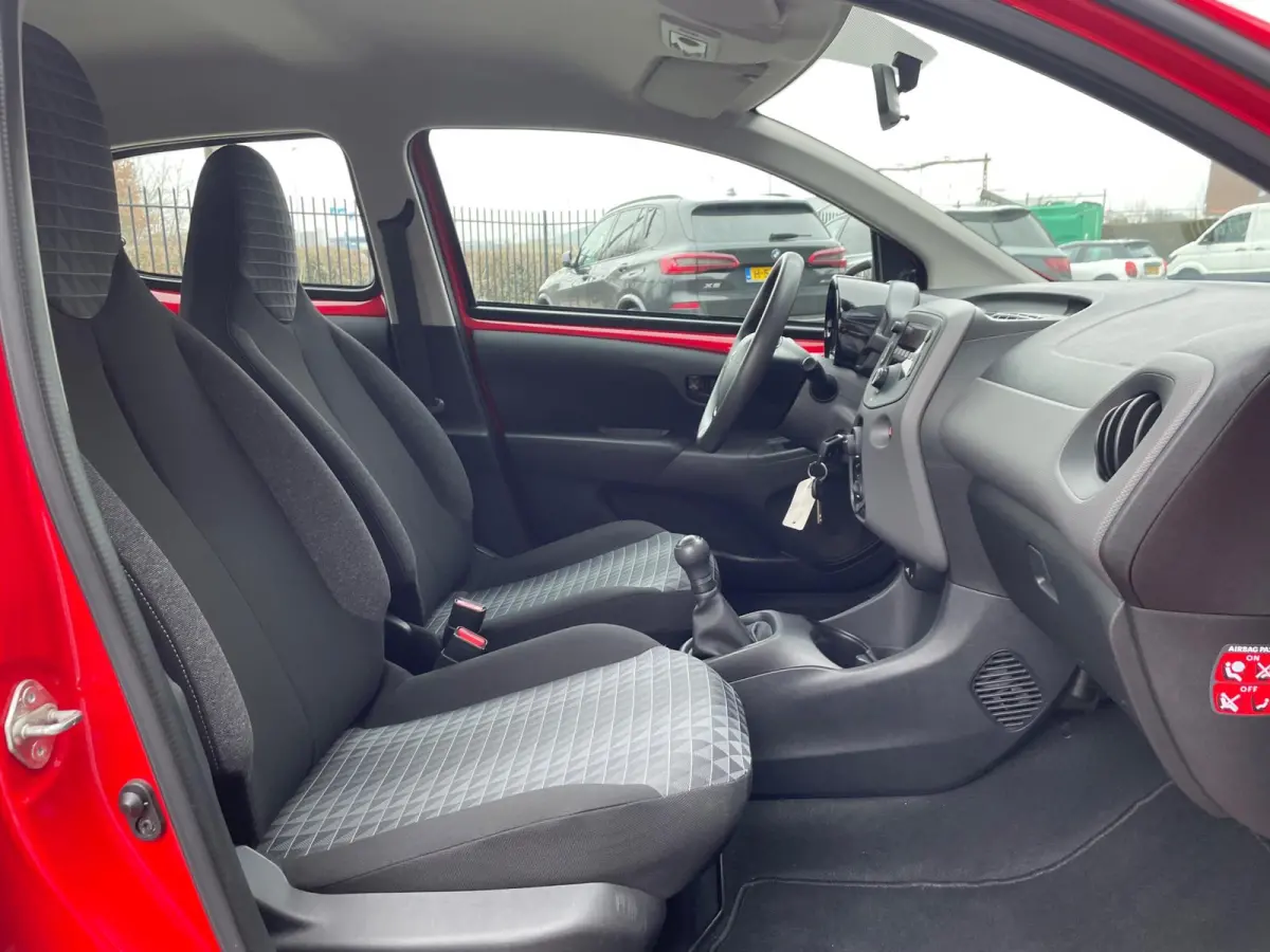 1.0 e-VTi Active NL.Auto/Airco/Bluetooth/Elc.Pakket/5Deurs/1Ste Eigenaar/Dealer Onderhouden