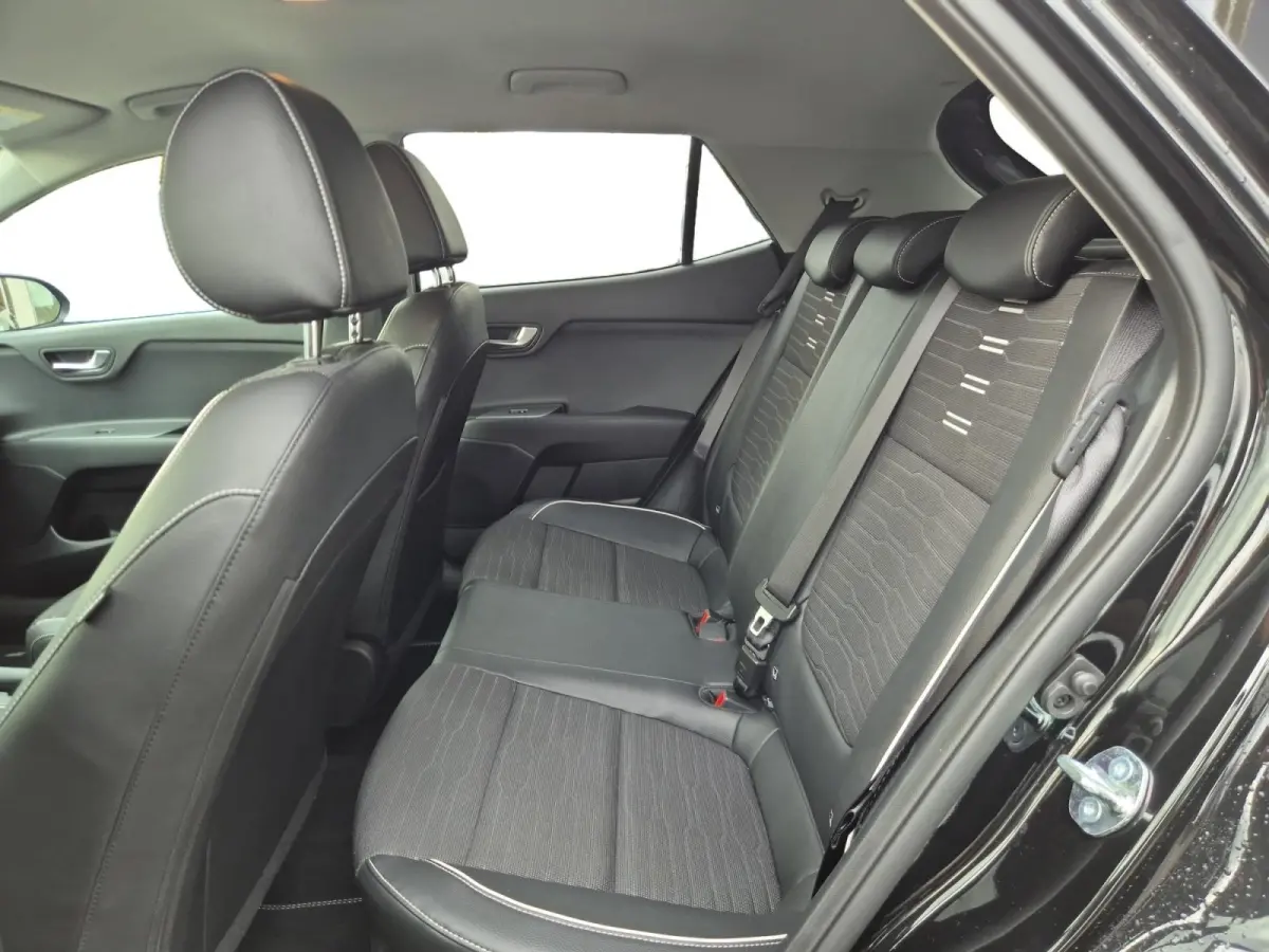 1.0 T-GDi MHEV GT-Line | Climate Control | Cruise Control | Automaat | Stoelverwarming | Stuurverwarming | Navigatie |