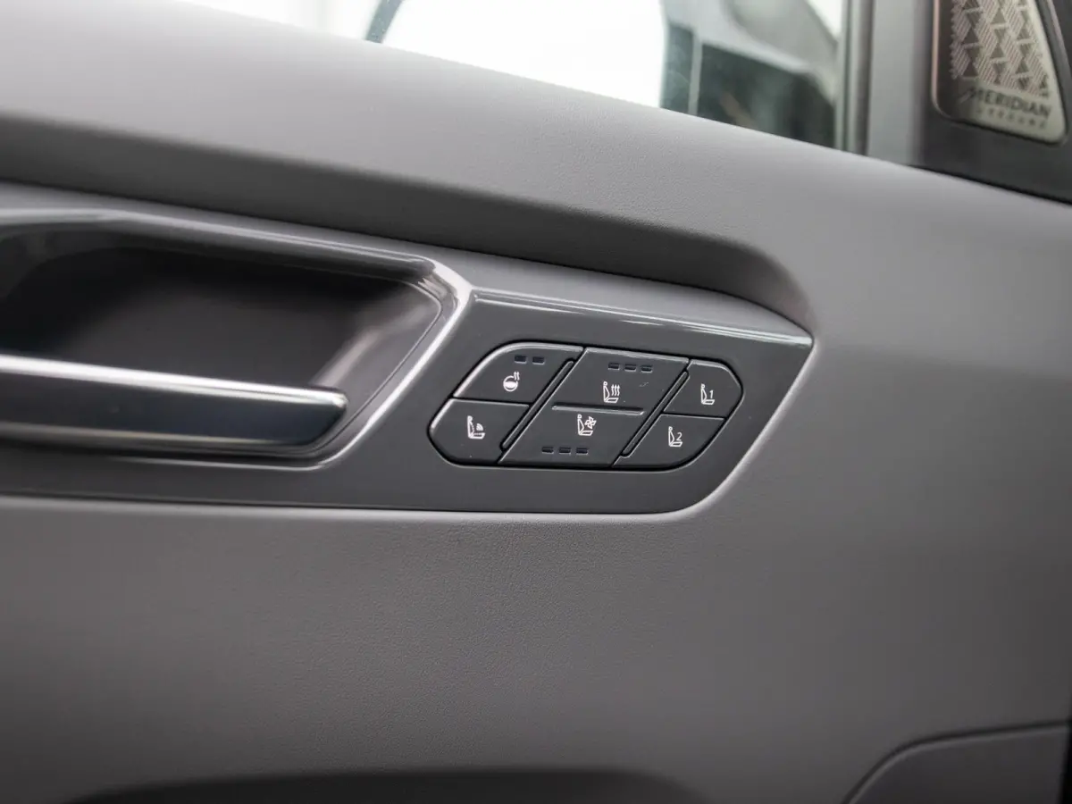 GT-Line AWD 99.8 kWh | 7-Pers. | 21" | Head-Up | Stoel-/Stuurverwarming | Premium Audio | Schuif-/kanteldak | Adapt. Cruise | Navi