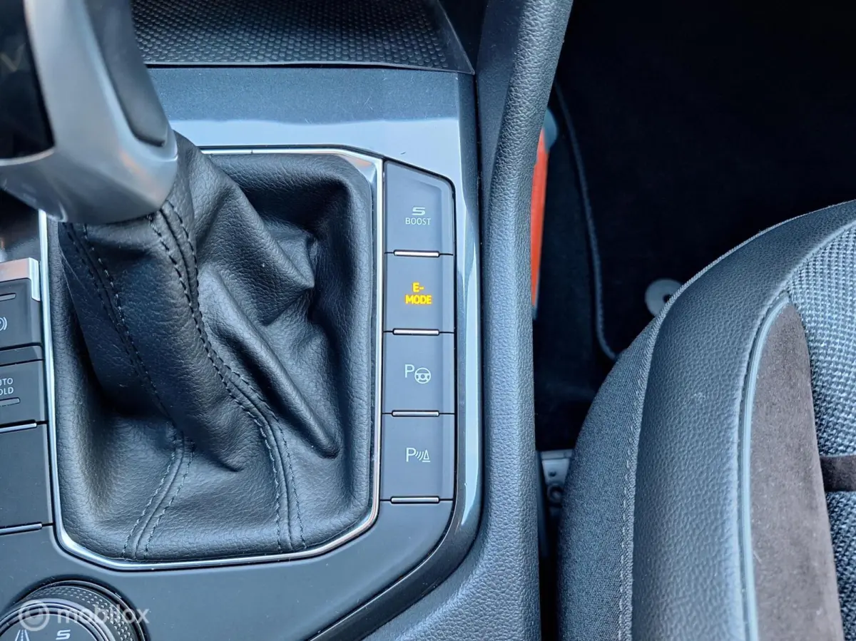 1.4 TSI E-HYBRID PHEV XCELLENCE • 1e EIGENAAR • TREKHAAK •