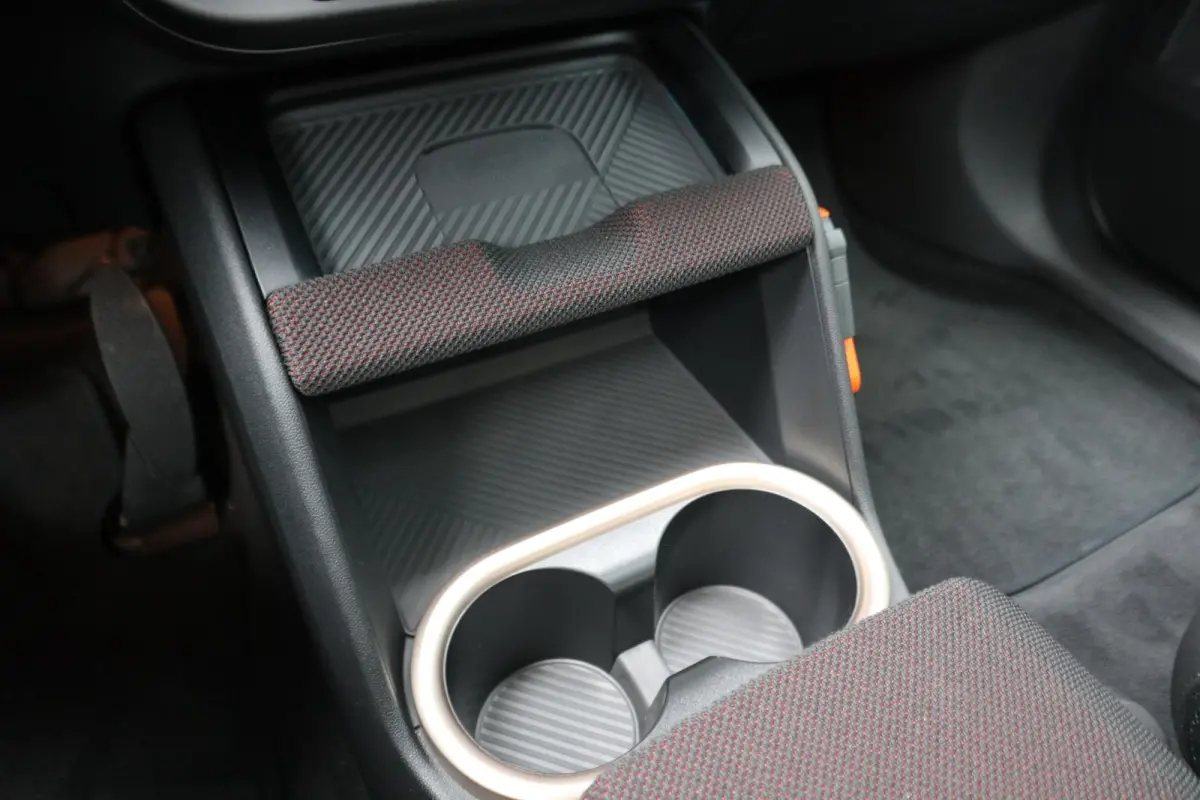 E John Cooper Works Uitvoering | Pakket M | Harman Kardon | Trekhaak | Panoramadak