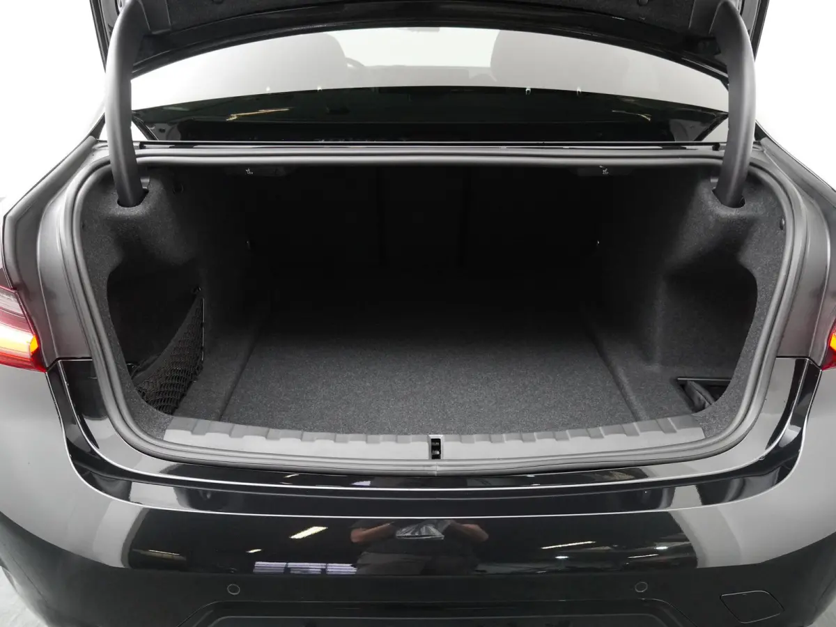 320i xDrive M Sportpakket Pro | Comfort Pack | Trekhaak | Harman Kardon | Showroom Selection