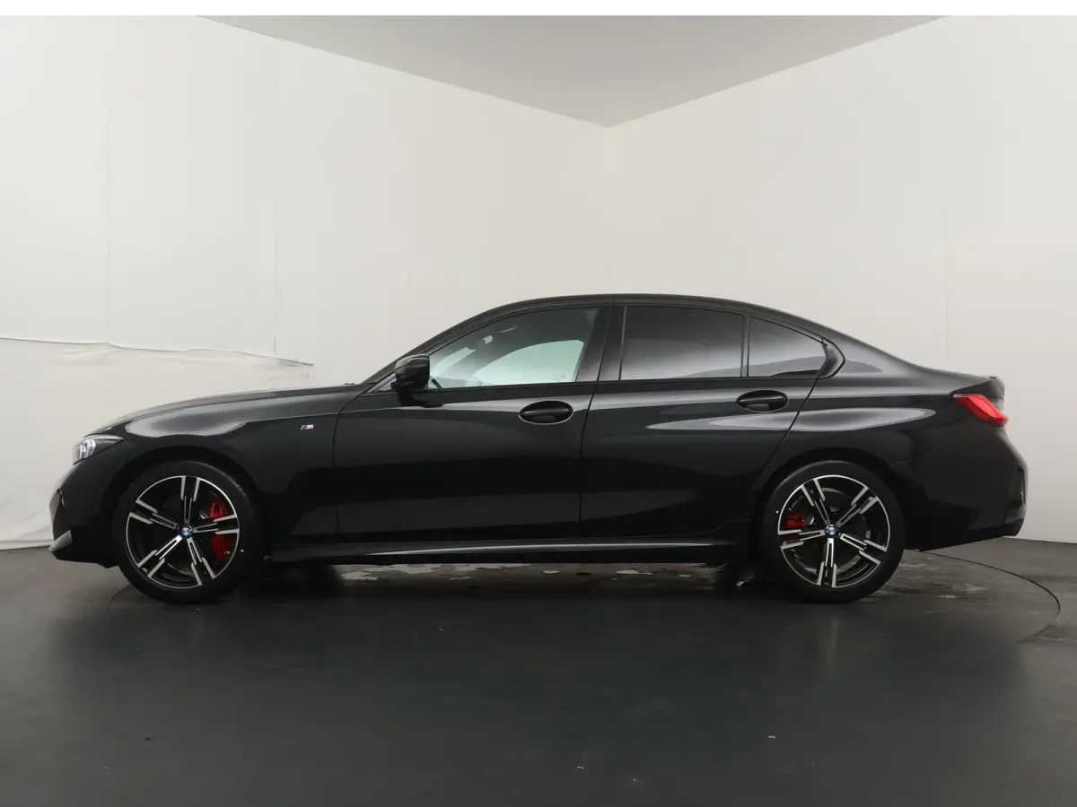320i xDrive M Sportpakket Pro | Comfort Pack | Trekhaak | Harman Kardon | Showroom Selection