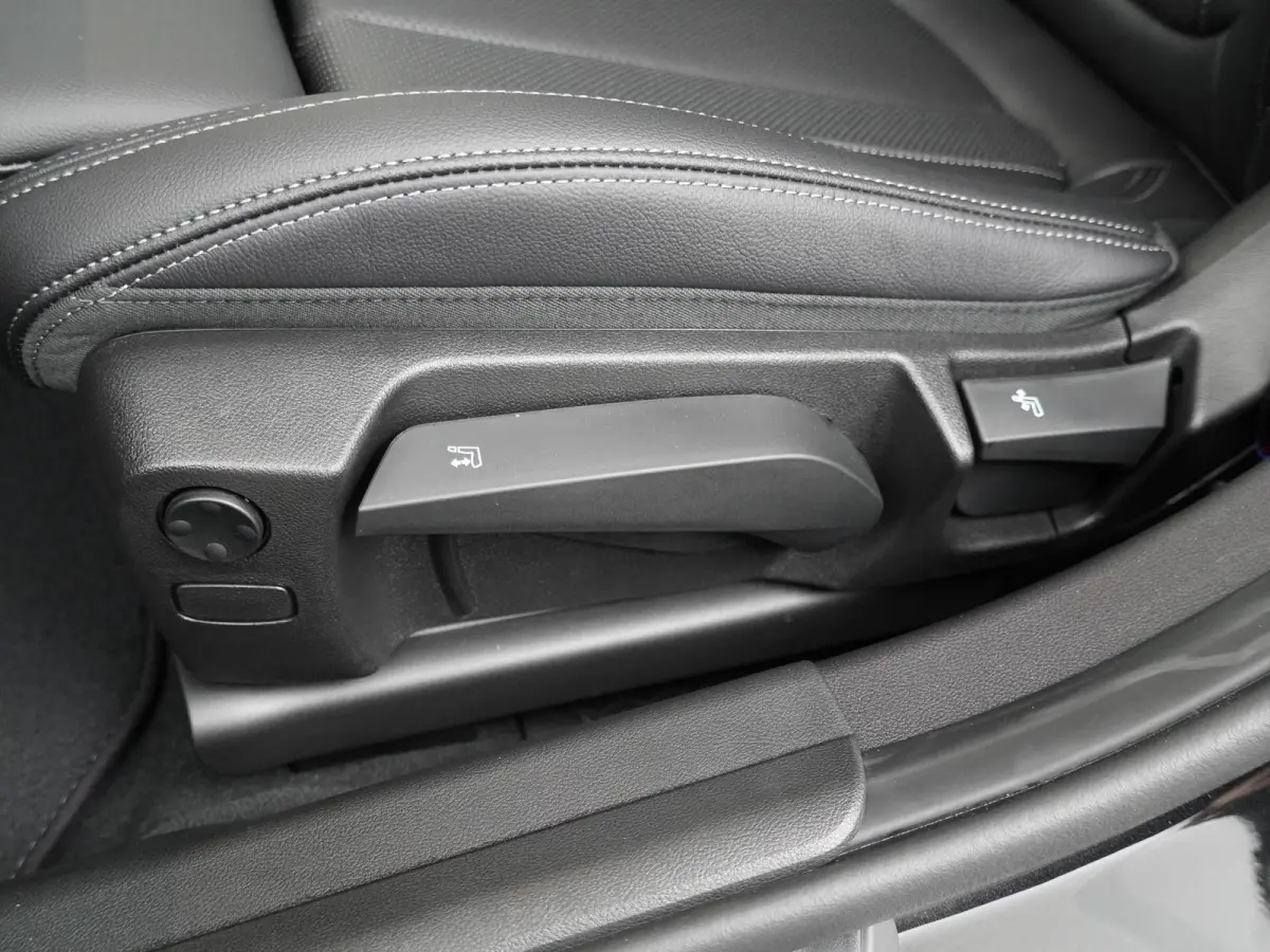 320i xDrive M Sportpakket Pro | Comfort Pack | Trekhaak | Harman Kardon | Showroom Selection