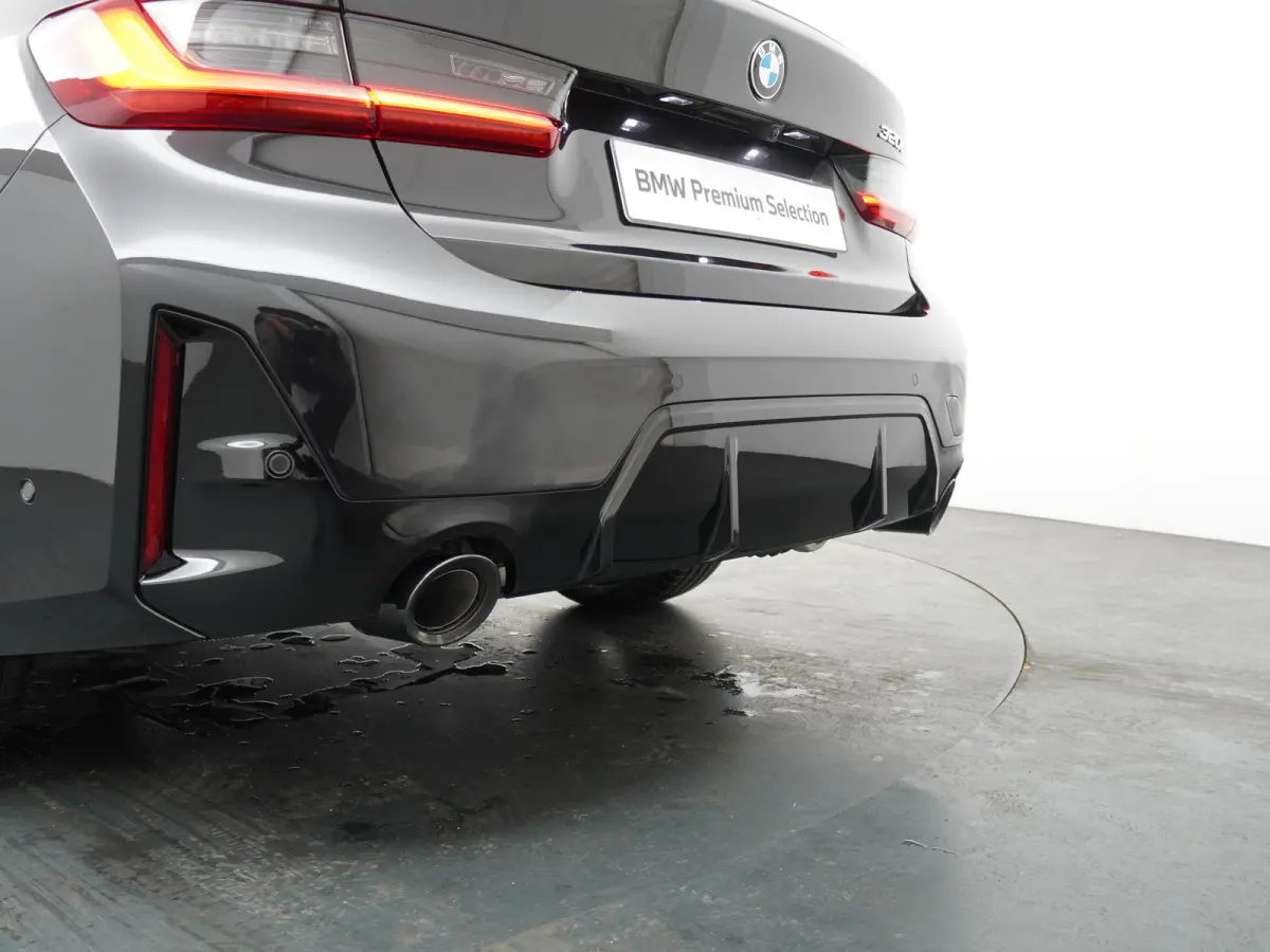 320i xDrive M Sportpakket Pro | Comfort Pack | Trekhaak | Harman Kardon | Showroom Selection