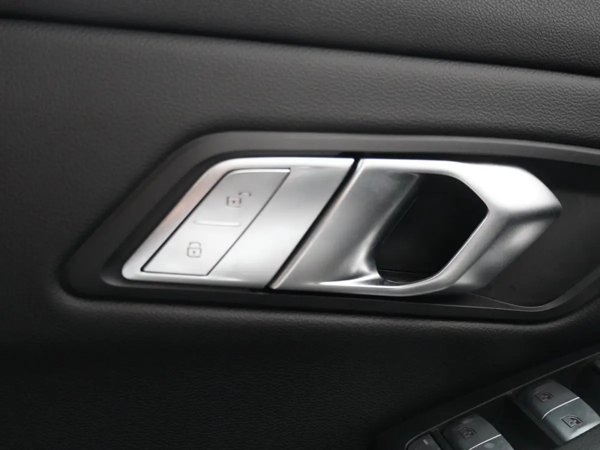 320i xDrive M Sportpakket Pro | Comfort Pack | Trekhaak | Harman Kardon | Showroom Selection