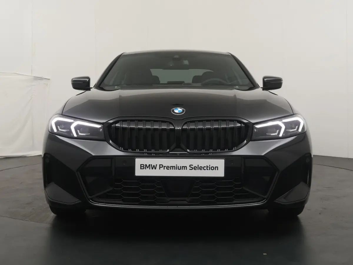 320i xDrive M Sportpakket Pro | Comfort Pack | Trekhaak | Harman Kardon | Showroom Selection