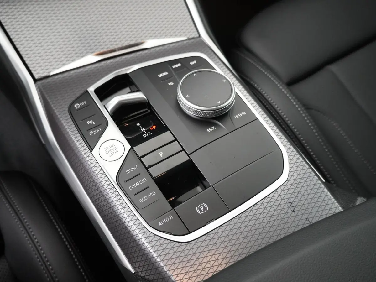 320i xDrive M Sportpakket Pro | Comfort Pack | Trekhaak | Harman Kardon | Showroom Selection