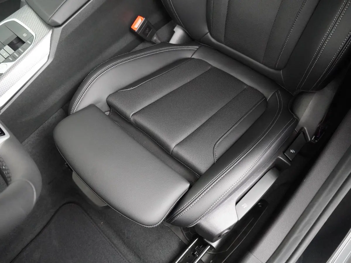 320i xDrive M Sportpakket Pro | Comfort Pack | Trekhaak | Harman Kardon | Showroom Selection