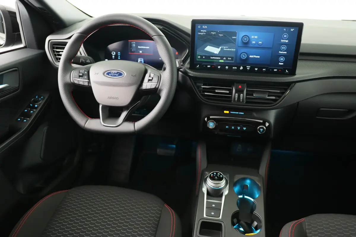 Plug-In Hybrid ST-Line Black Pack | Trekhaak Elektrisch Wegklapbaar | Elektrisch Panoramadak | Winter Pack |