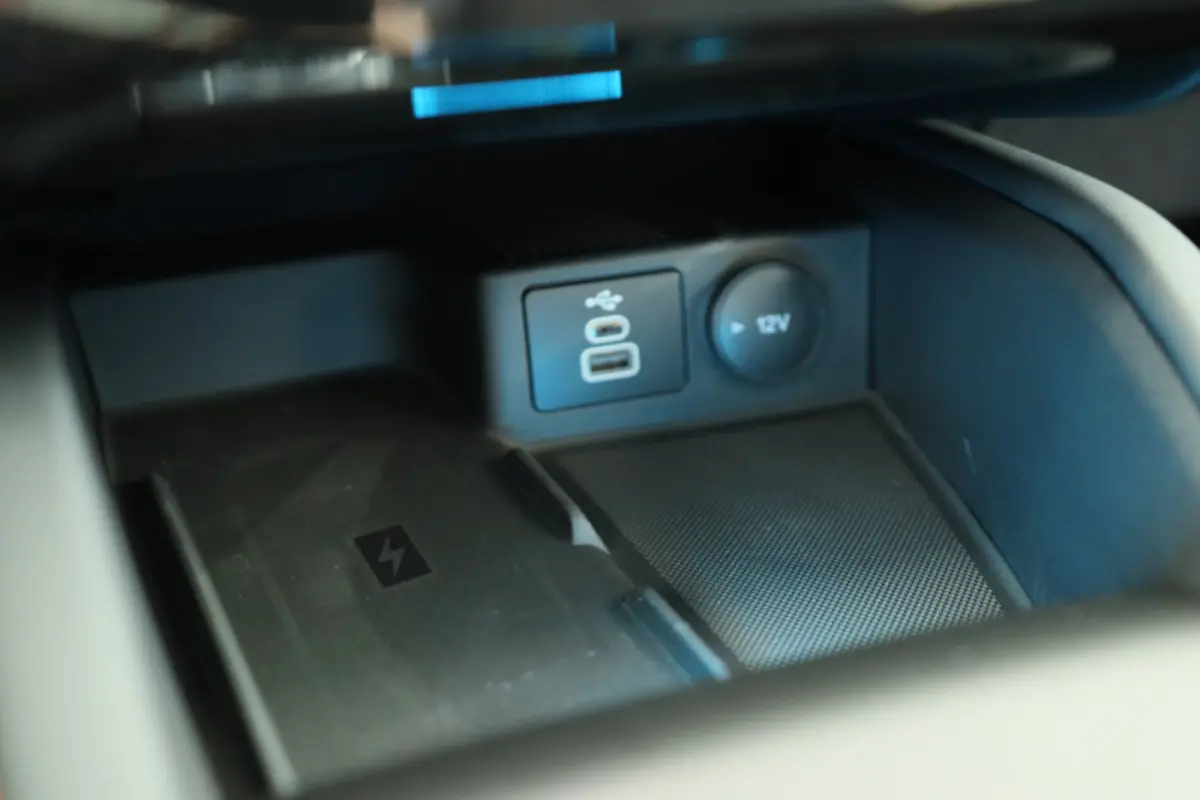 Plug-In Hybrid ST-Line Black Pack | Trekhaak Elektrisch Wegklapbaar | Elektrisch Panoramadak | Winter Pack |