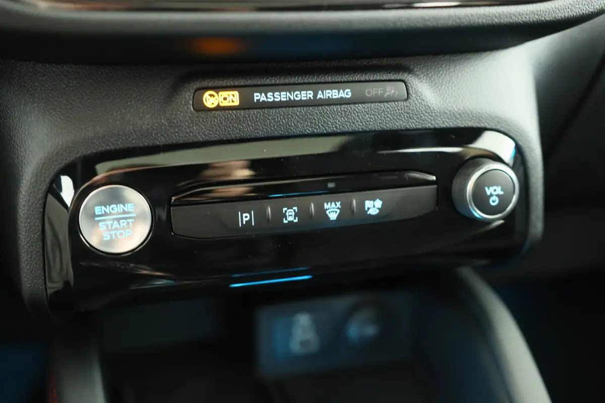 Plug-In Hybrid ST-Line Black Pack | Trekhaak Elektrisch Wegklapbaar | Elektrisch Panoramadak | Winter Pack |
