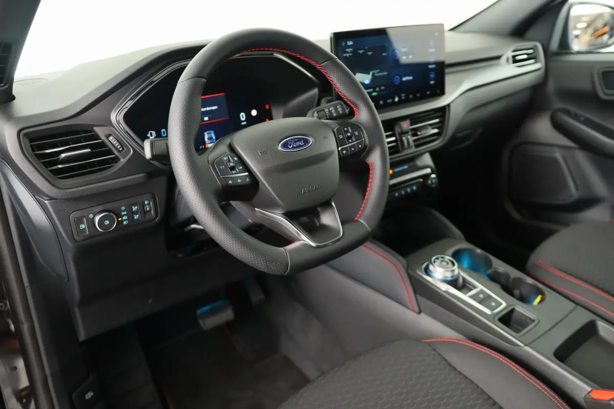 Plug-In Hybrid ST-Line Black Pack | Trekhaak Elektrisch Wegklapbaar | Elektrisch Panoramadak | Winter Pack |
