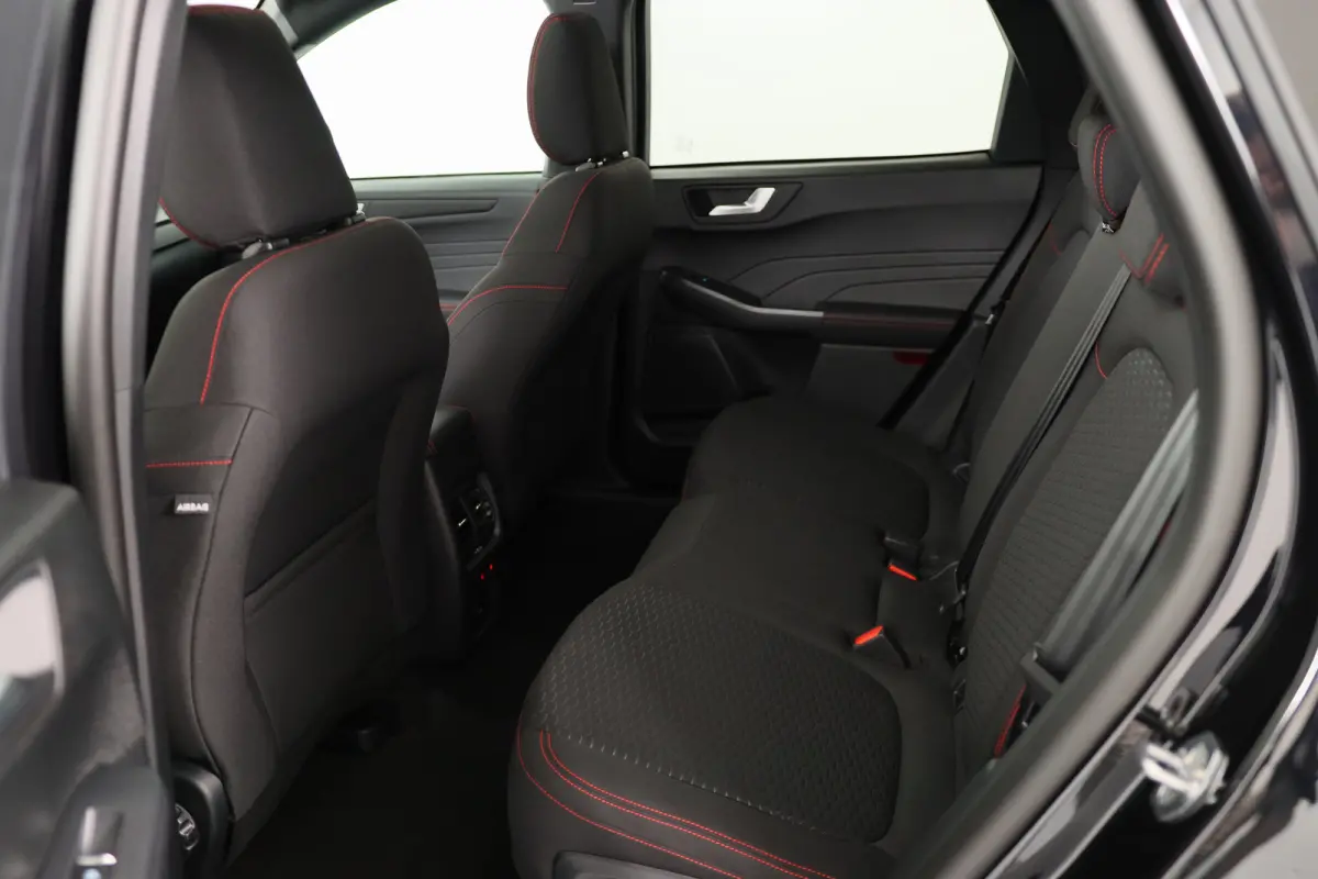 Plug-In Hybrid ST-Line Black Pack | Trekhaak Elektrisch Wegklapbaar | Elektrisch Panoramadak | Winter Pack |