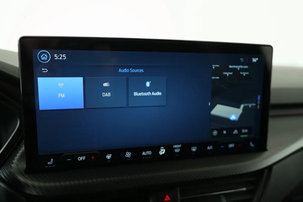 Plug-In Hybrid ST-Line Black Pack | Trekhaak Elektrisch Wegklapbaar | Elektrisch Panoramadak | Winter Pack |