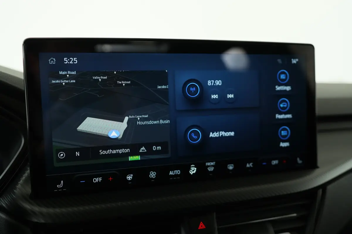 Plug-In Hybrid ST-Line Black Pack | Trekhaak Elektrisch Wegklapbaar | Elektrisch Panoramadak | Winter Pack |