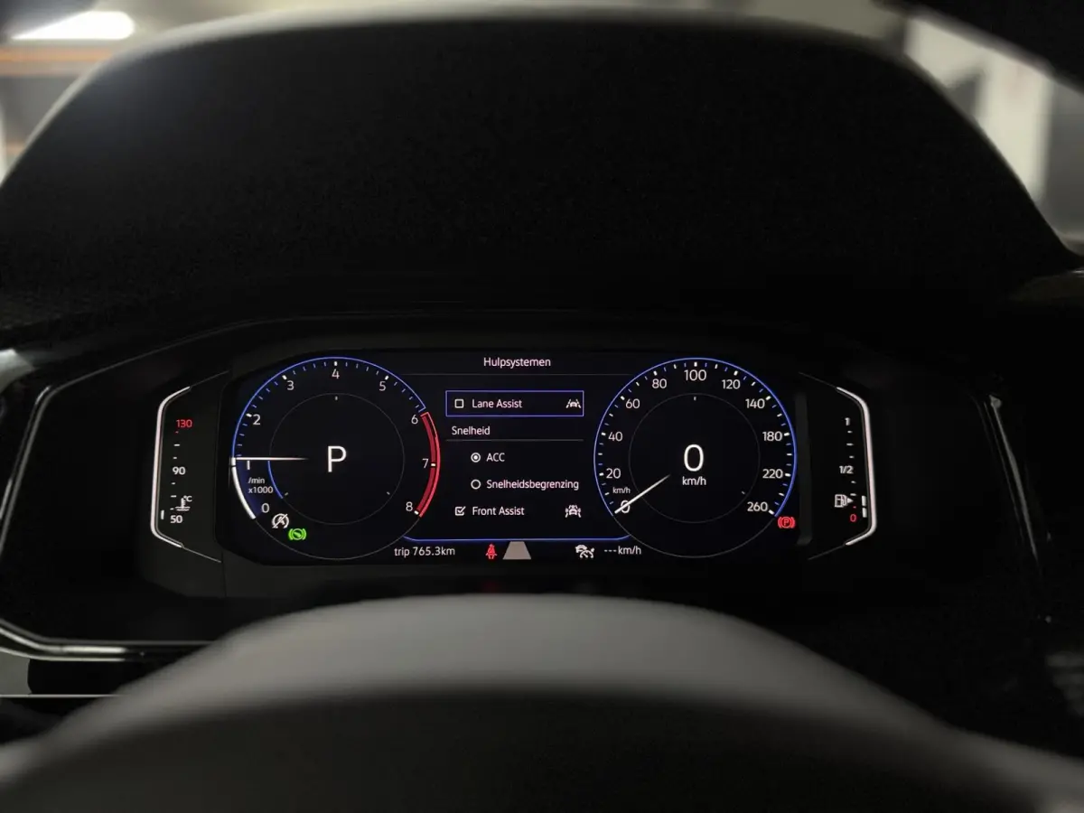 1.0 TSI|CAM|KEYLESS|CARPLAY|18"|FULL DIGITAL|STOELV