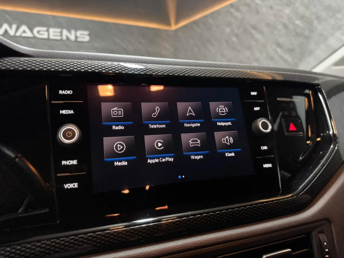 1.0 TSI|CAM|KEYLESS|CARPLAY|18"|FULL DIGITAL|STOELV