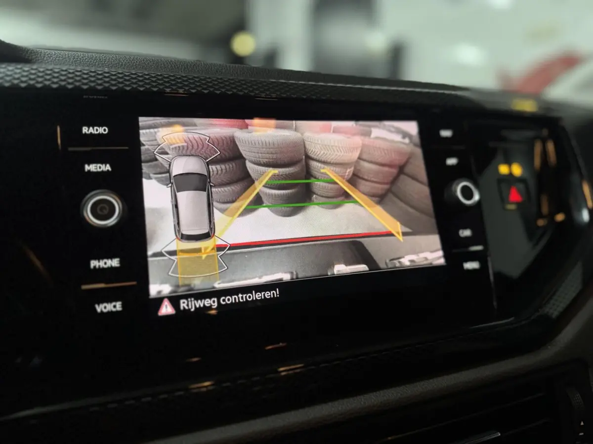 1.0 TSI|CAM|KEYLESS|CARPLAY|18"|FULL DIGITAL|STOELV