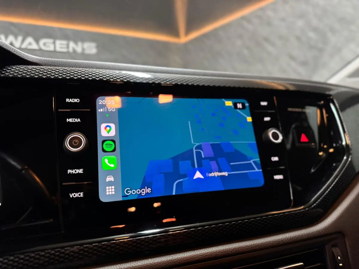 1.0 TSI|CAM|KEYLESS|CARPLAY|18"|FULL DIGITAL|STOELV
