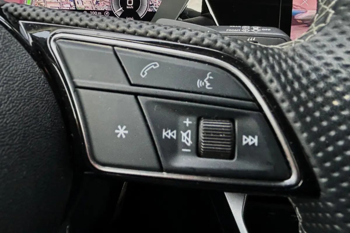 40 TFSIe 204pk S-Line Competition 18" KEYLESS CAMERA AUDI EXCLUSIVE KLEUR!