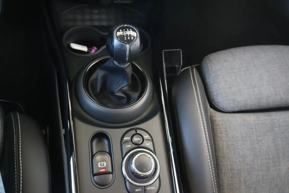 One | Cruise Control | Parkeersensor Achter | LED Koplampen | Lentevoordeel