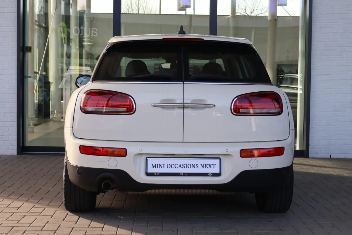 One | Cruise Control | Parkeersensor Achter | LED Koplampen | Lentevoordeel