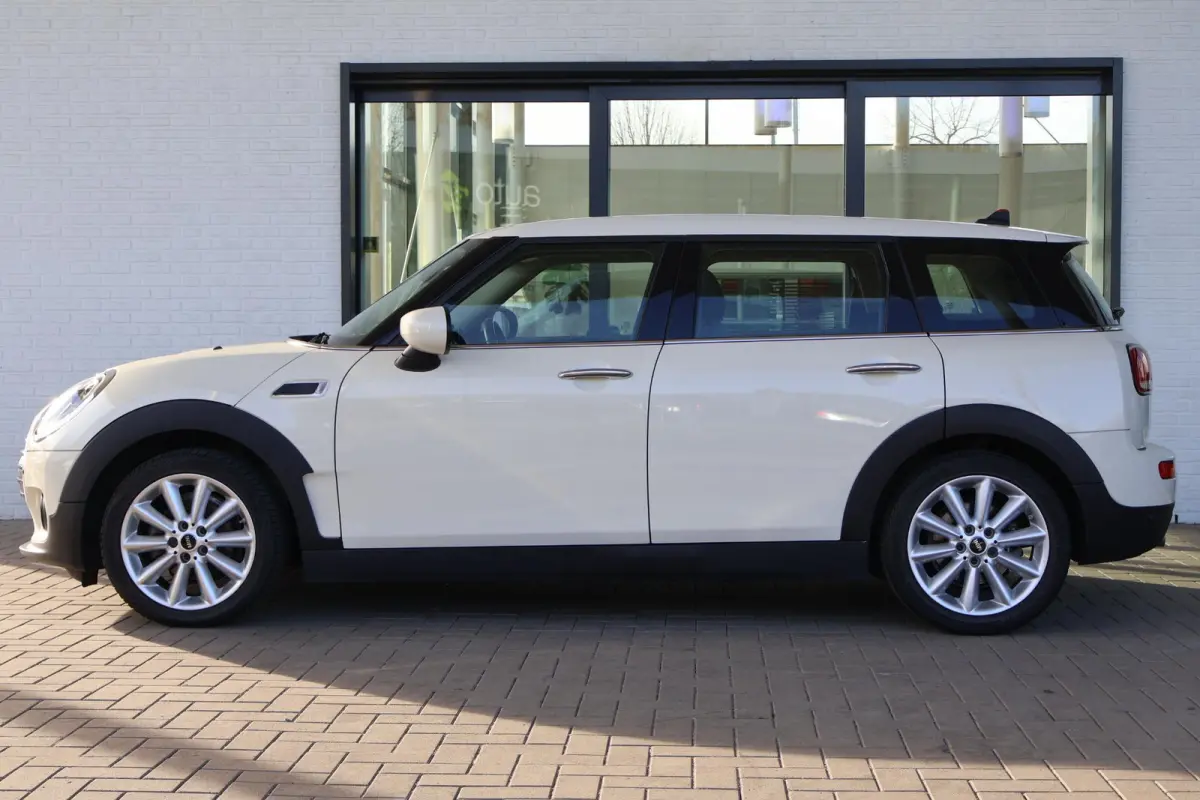 One | Cruise Control | Parkeersensor Achter | LED Koplampen | Lentevoordeel