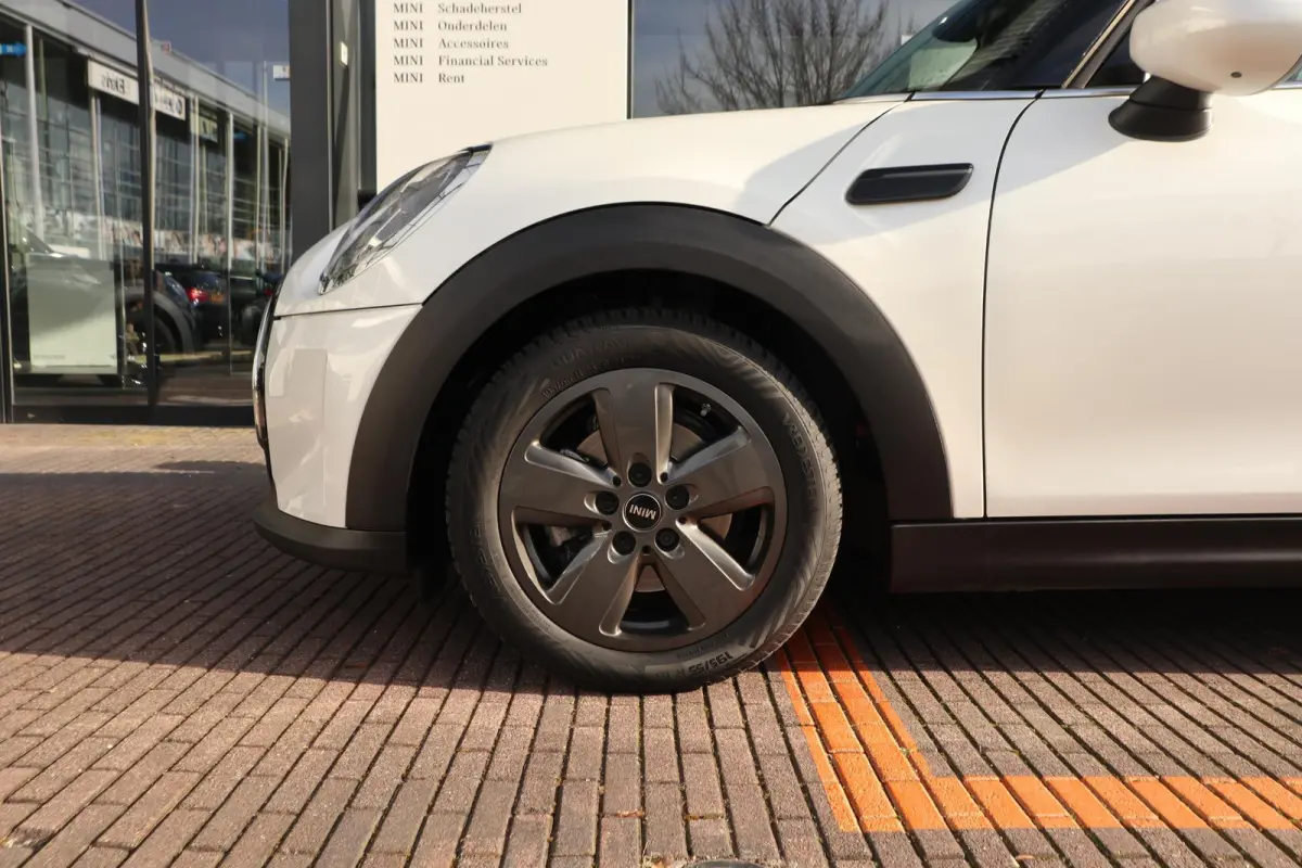 Cooper | Cruise Control | Parkeersensor Achter | LED Koplampen |