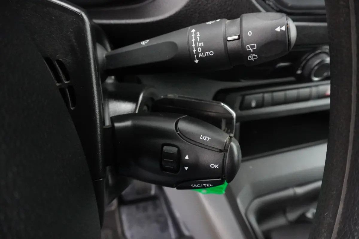 2.0 120pk XL L3 5-zits Trekhaak Cruise control Parkeersensoren Airco
