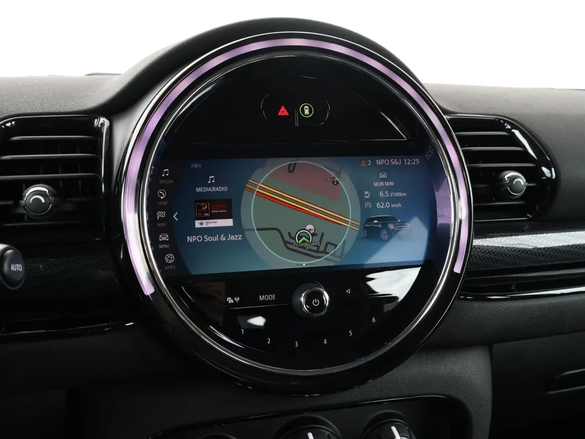 One Business Edition Apple CarPlay / DAB/ Navigatie/ Led / Comfortstoelen /