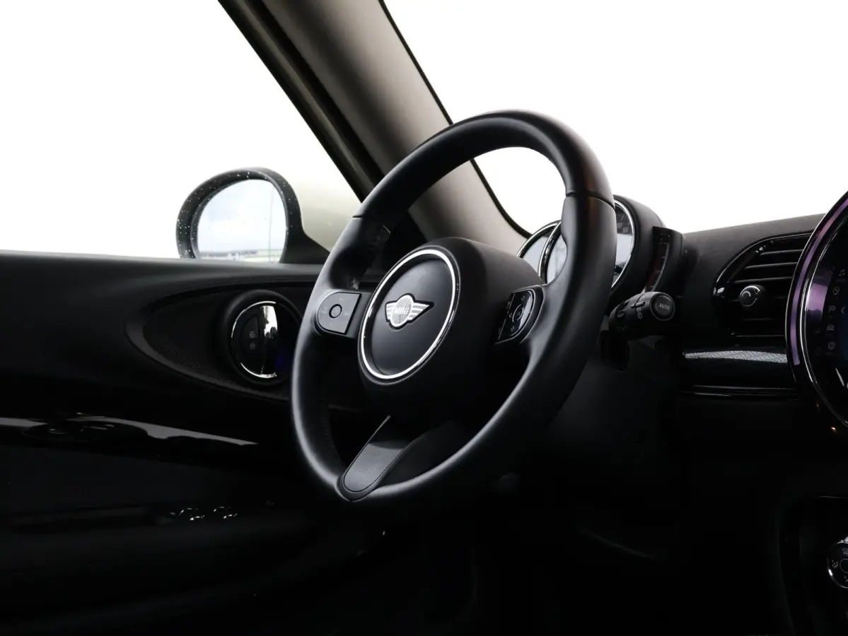 One Business Edition Apple CarPlay / DAB/ Navigatie/ Led / Comfortstoelen /