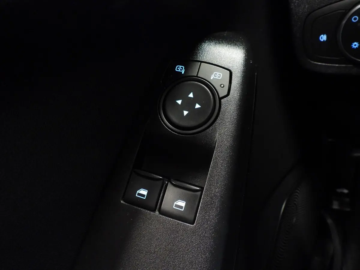 1.0 EcoBoost Connected NAVI-APP/AIRCO/CRUISE/BLUETOOTH!
