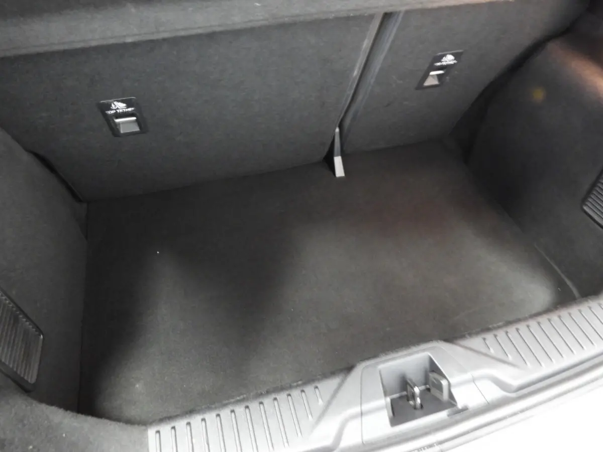 1.0 EcoBoost Connected NAVI-APP/AIRCO/CRUISE/BLUETOOTH!