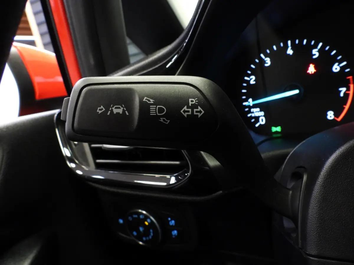 1.0 EcoBoost Connected NAVI-APP/AIRCO/CRUISE/BLUETOOTH!
