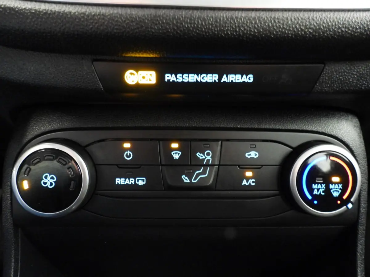 1.0 EcoBoost Connected NAVI-APP/AIRCO/CRUISE/BLUETOOTH!