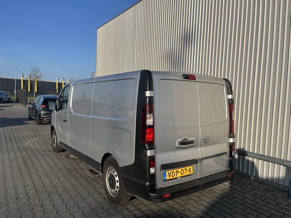 1.6 CDTI L2H1 Edit.*NAVI*CAM*CRUISE*A/C*TEL*3-PERS