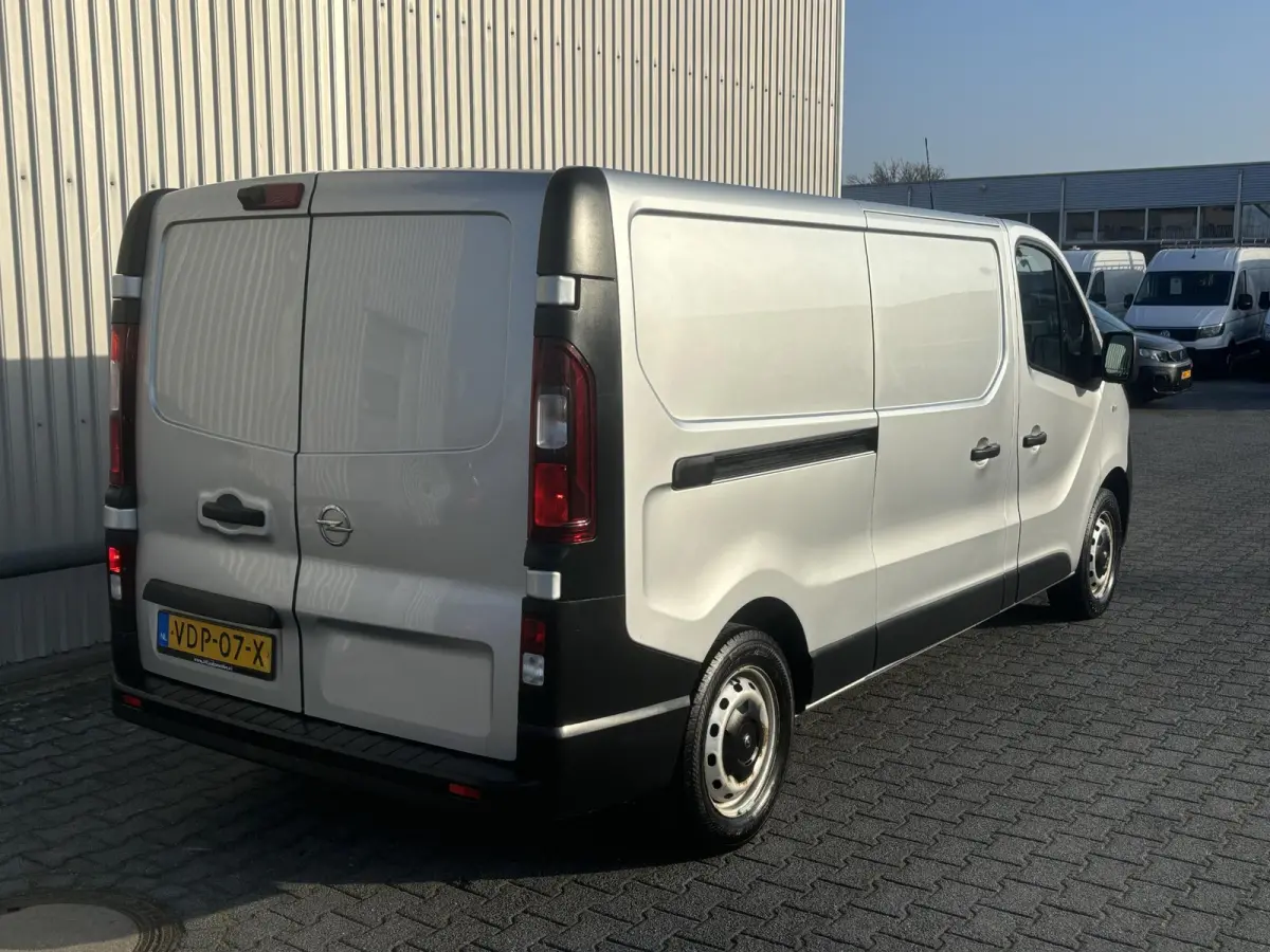 1.6 CDTI L2H1 Edit.*NAVI*CAM*CRUISE*A/C*TEL*3-PERS