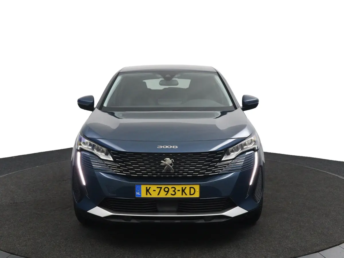 1.2*FACELIFT*CARPLAY*NAVI*CRUISE*ECC*HAAK*CAM*LED*
