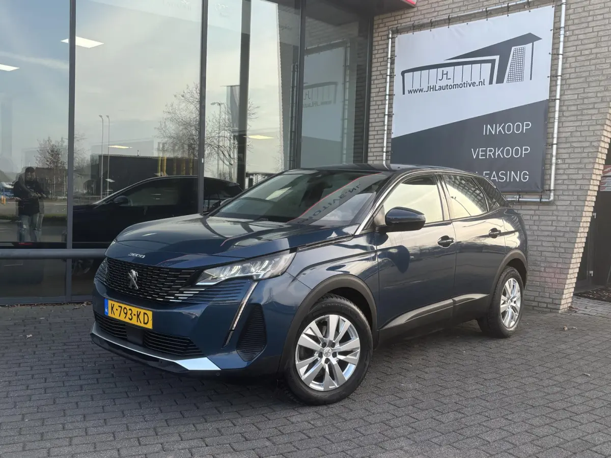 1.2*FACELIFT*CARPLAY*NAVI*CRUISE*ECC*HAAK*CAM*LED*